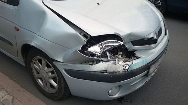 Поврежденный в Минске аварийным трамваем Renault