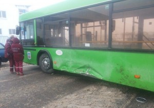 Оценка автомобиля после столкновения с автобусом